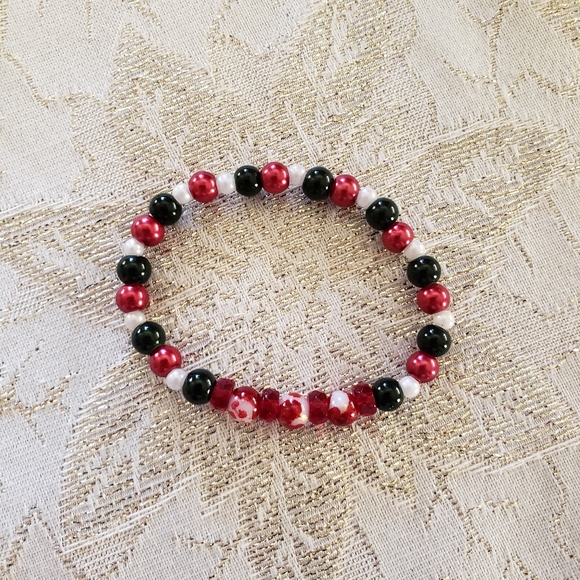 Bracelets - Picture 6 of 7